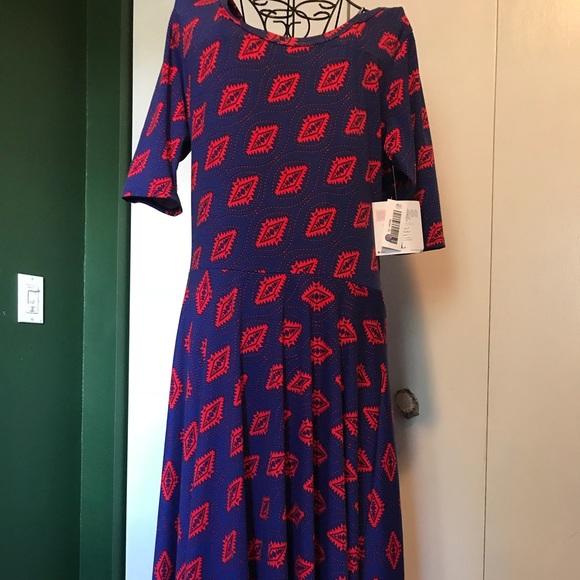 XL Lularoe Nicole - Picture 3 of 3